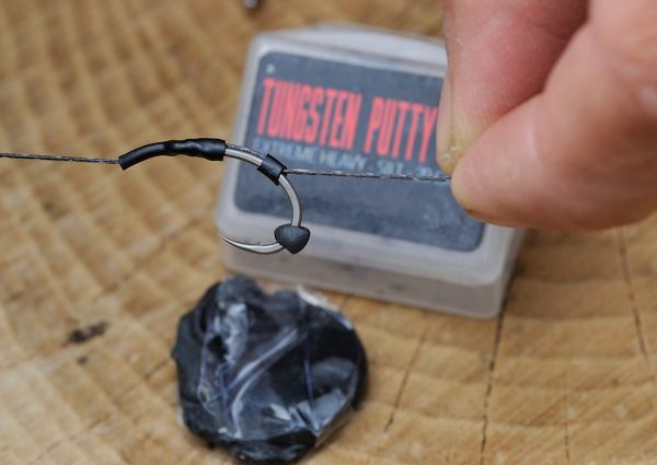 Tungsten putty verbetert de inhaking van je onderlijnmontage