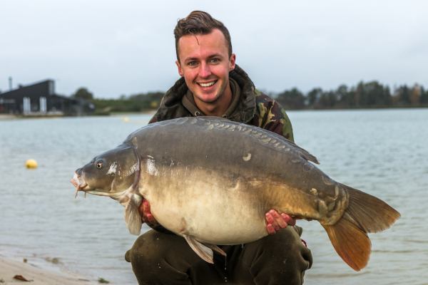 Karpervissen op Carp Nijstad, een Nederlands betaalwater hoe doe je dat?