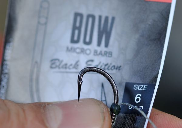 Wist je dat onze black edition versie van de Bow een extra uitgeharde haakpunt heeft en daardoor perfect inzetbaar is voor de ruigere omstandigheden? KLIK op de afbeelding voor meer info over de Bow Black Edition